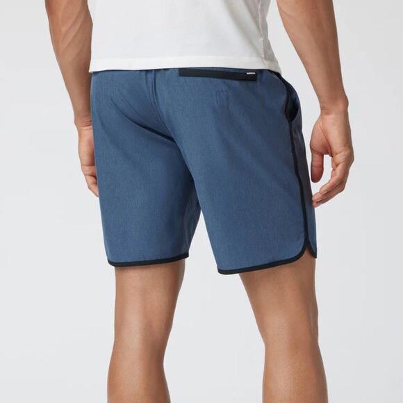 Vuori Banks Short - Picture 2 of 13